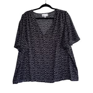 Nordstrom Rack Black Beige Geometric Tunic Top 2X V-Neck Flowy Blouse